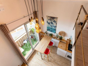 Sea-view apartment with terrace